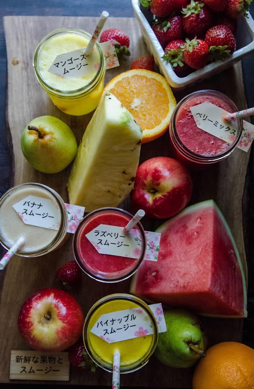 この鮮やかな赤いフルーツパンチこそ、あなたの体に足りないシンプルな習慣かもしれません