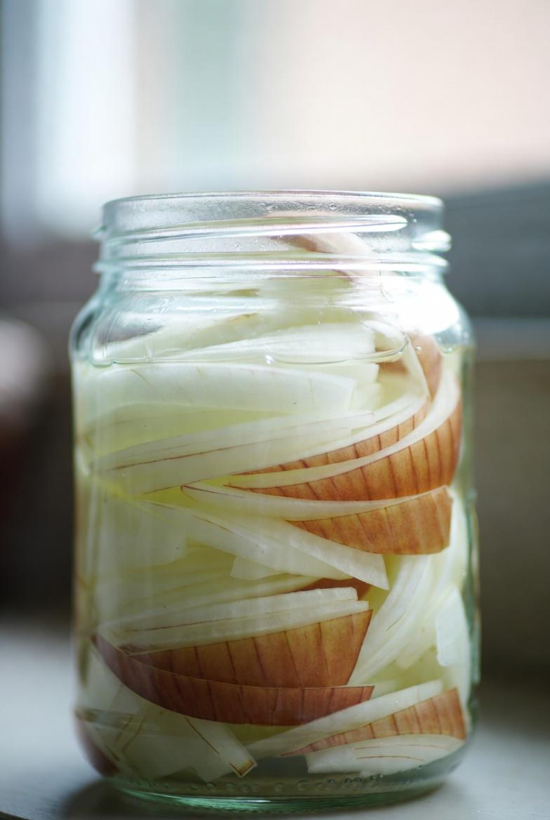 玉ねぎは自宅で自然に目の健康を支えるうえでどのような役割を果たすのか？毎日に役立つヒント